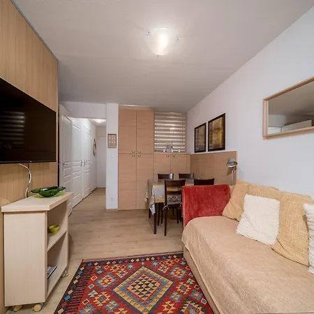 Cozy With Communal Pool Apartman Allos