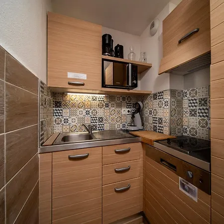 Apartman Cozy With Communal Pool Allos