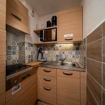 Apartman Cozy With Communal Pool
